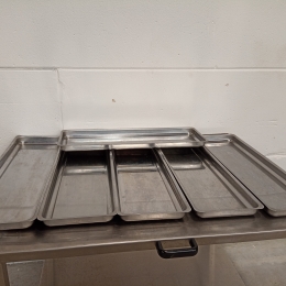 6 s/s steel dishes (820mm x 270mm)